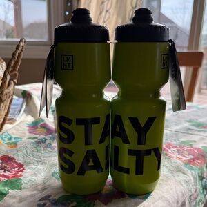 LMNT Green Water Bottle - Stay Hydrated